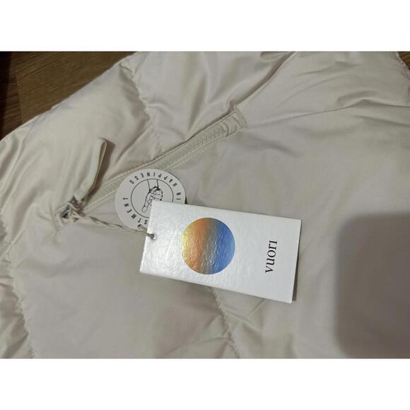 NWT Vuori Womens Duck Down Puffer Jacket Beige Size L - Picture 3 of 6